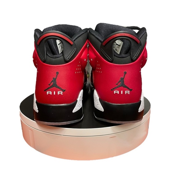 Men’s Nike Air Jordans 6-17-23. OG box. Size 10.5 “Toro” main image 8